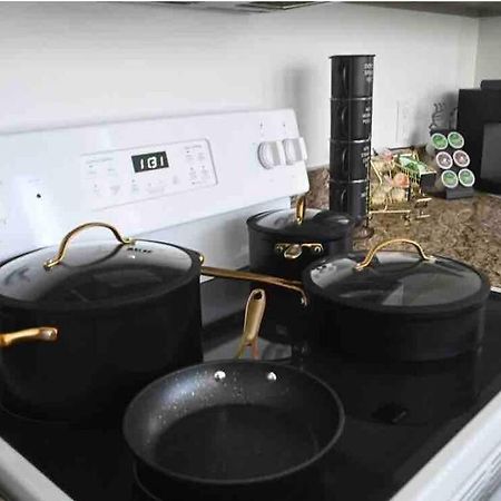 Luxury Condo “Walk To Everything” 孟菲斯 外观 照片